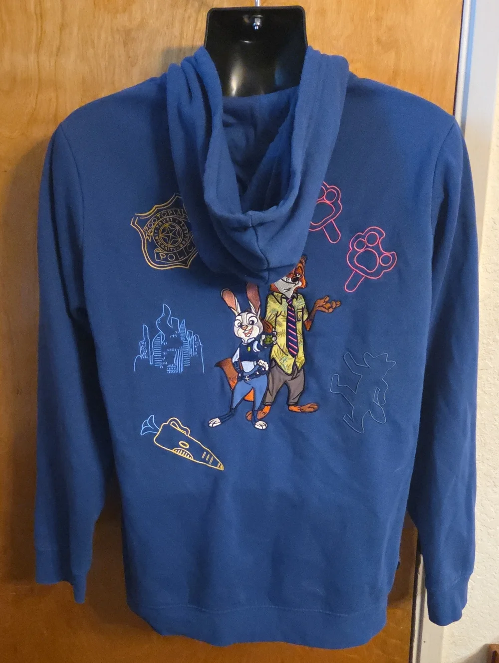 VTG Disney Zootopia Embroidered Characters Zippered Hoodie - BoxLunch Exclusive